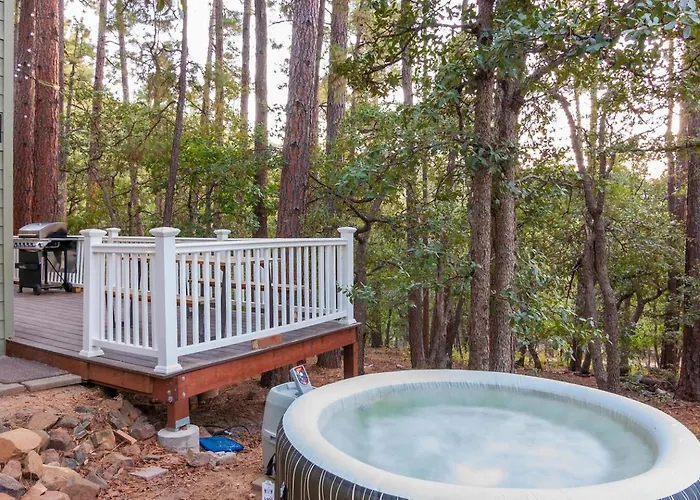 ❄ Brand New Acre Retreat ❄ Hottub ❄ 9m To Downtown * Prescott